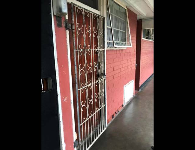 1 BEDROOM APARTMENT FOR SALE IN SYDENHAM